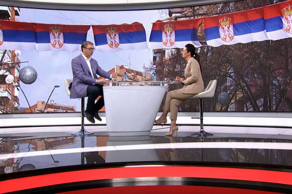 Vučić na RTS-u i zaglavljno magare Vucic Rts 1000x666 1