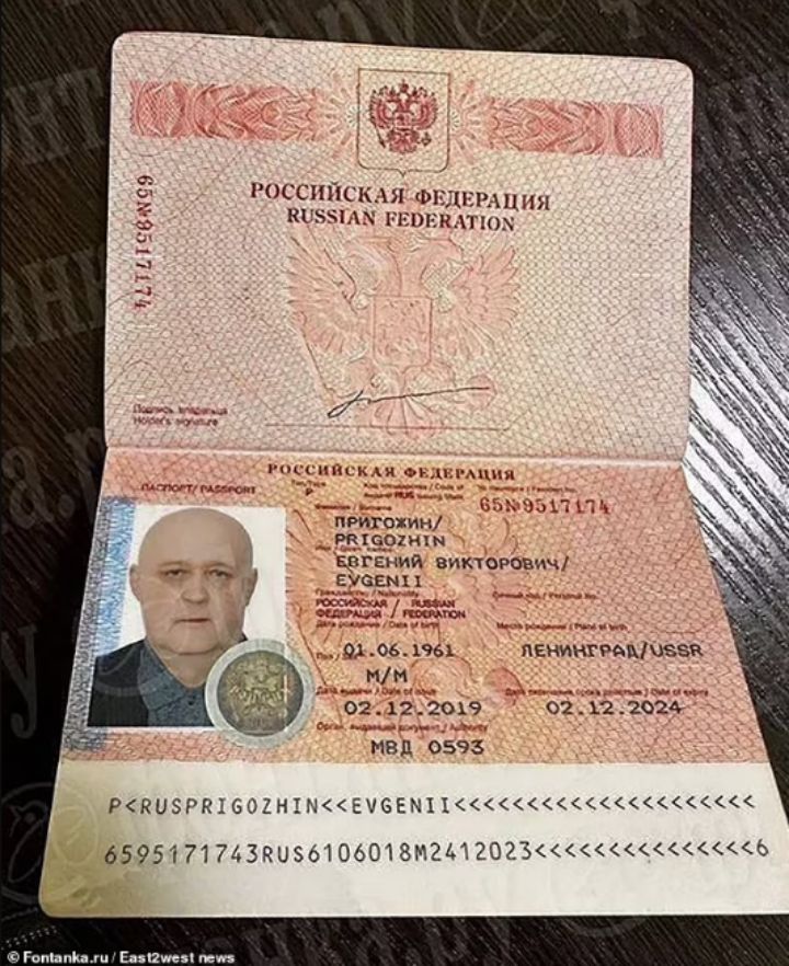 Slika iz pasoša dokazuje da je u padu aviona zapravo poginuo Prigožinov dvojnik? Prigozin Dvojnik Pasos 720x882 1