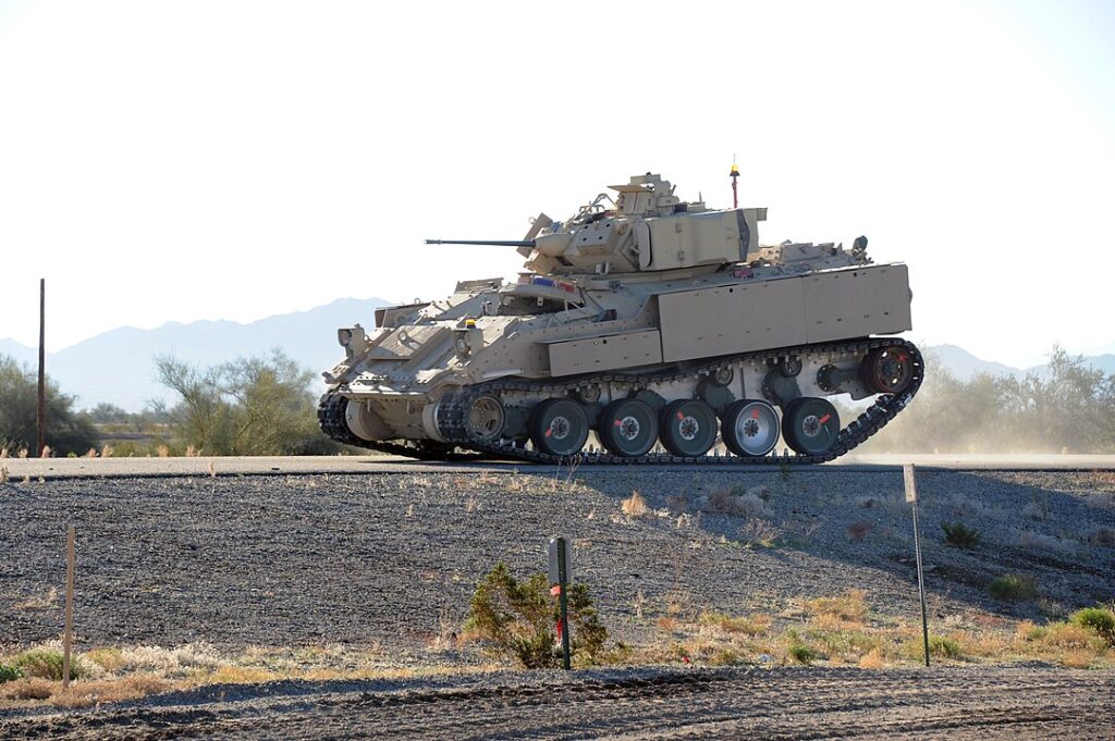 By Mark Schauer - https://www.dvidshub.net/image/6150417/advanced-running-gear-tested-us-army-yuma-proving-ground, Public Domain, https://commons.wikimedia.org/w/index.php?curid=114953463