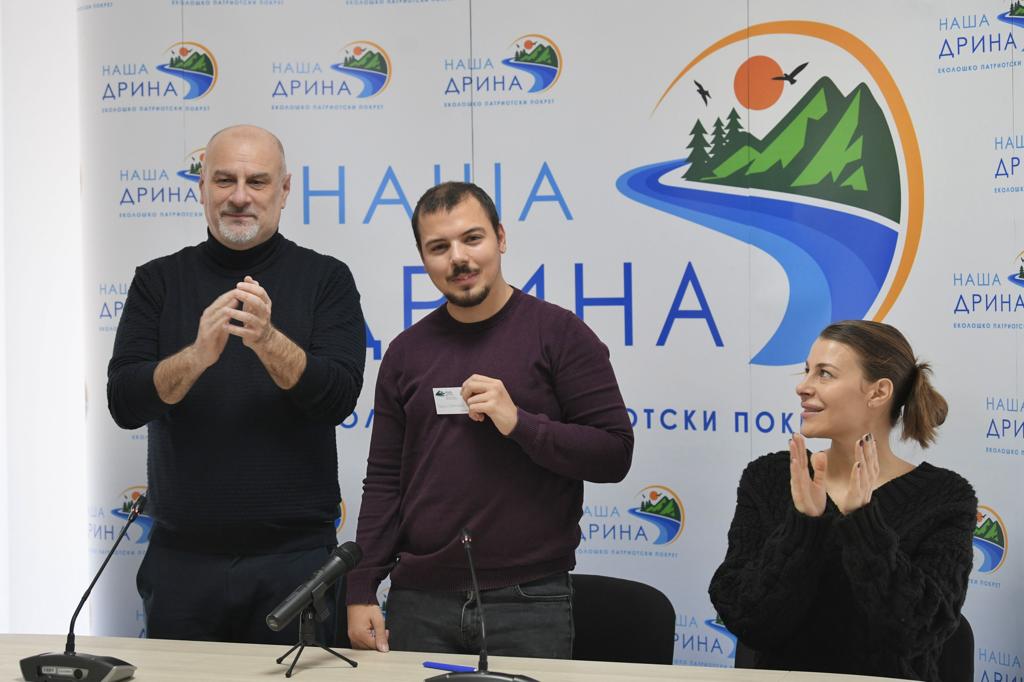 Braunović: Čast nam je što je Mihailo, unuk čuvara "Zejtinlika" čika Đorđa, postao član "Naše Drine" Braunovic Nasa Drina Mihailo 4