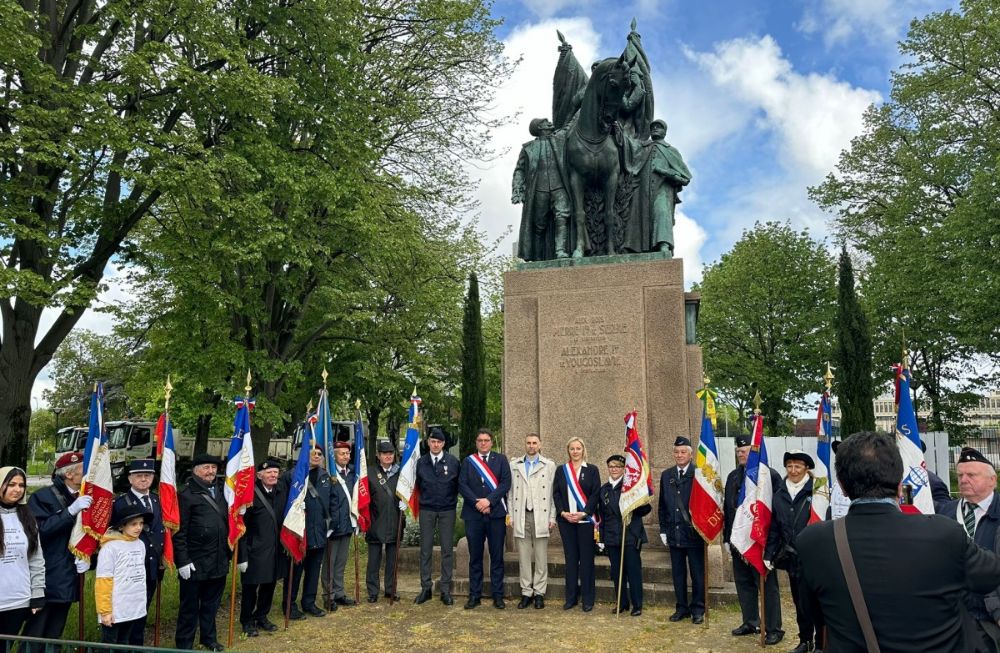U Parizu održana komemoracija srpskim, jevrejskim i romskim žrtvama u logoru Jasenovac David Komemoracija 19 1000x653 1