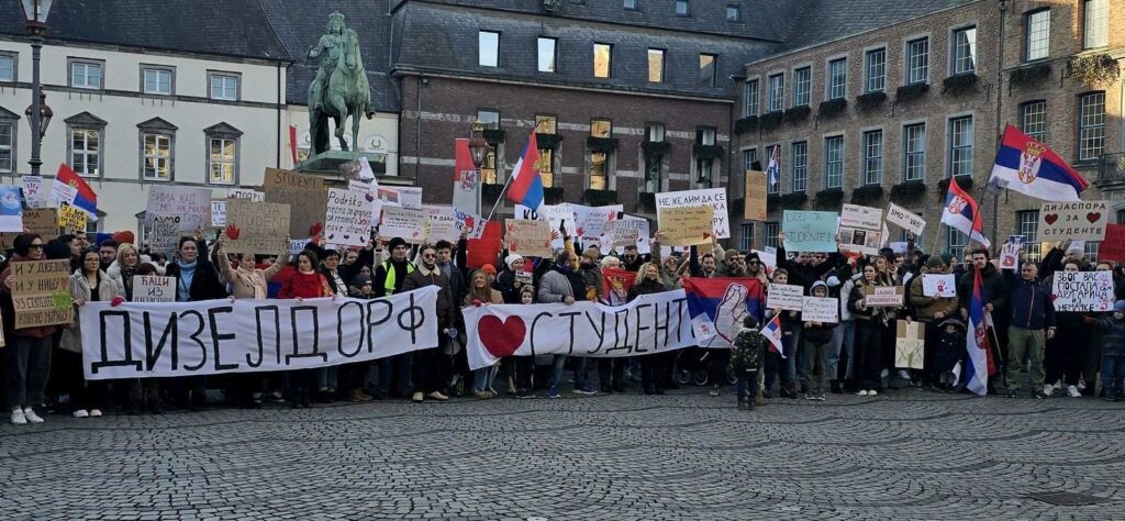 Dizeldorf Protest 1024x474