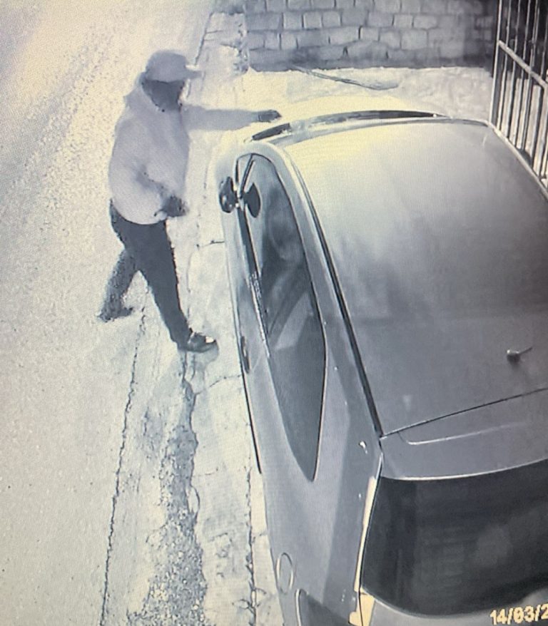 Nebojši Vukanoviću zapaljen automobil ispred porodične kuće Vukan Auto Mafija