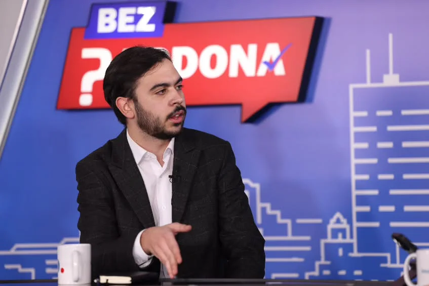 „Studenti u raljama antipolitike“: Nedovoljno promišljeni zahtevi za vanrednim izborima i „smenom“ opozicije Vojin Radovanovic