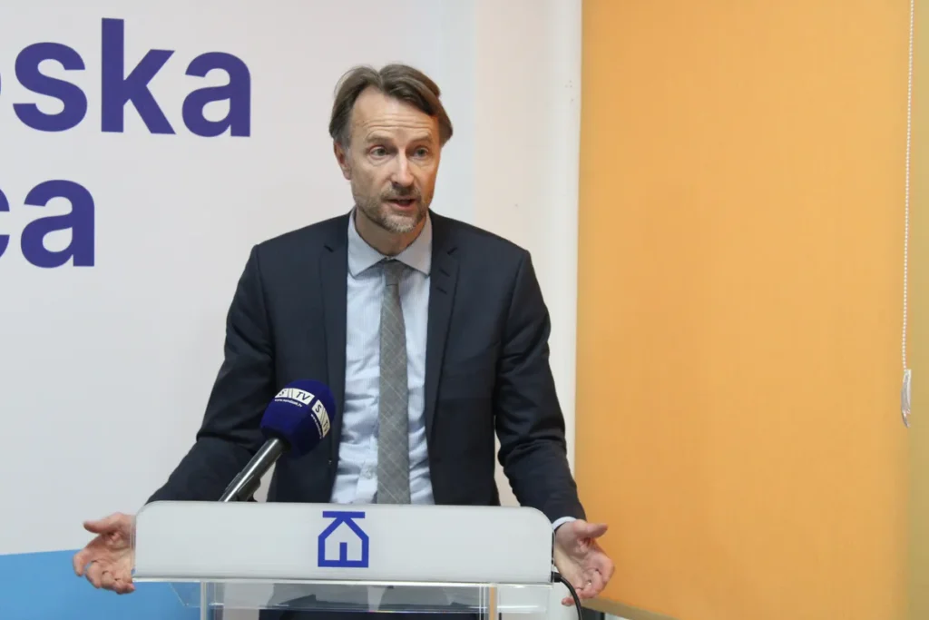 Andreas fon Bekerat: Vlasti u Srbiji trebalo bi da stave tačku na anti-EU retoriku 1765790892 Andreas Fon Bekeret 2.width 1200 1024x683
