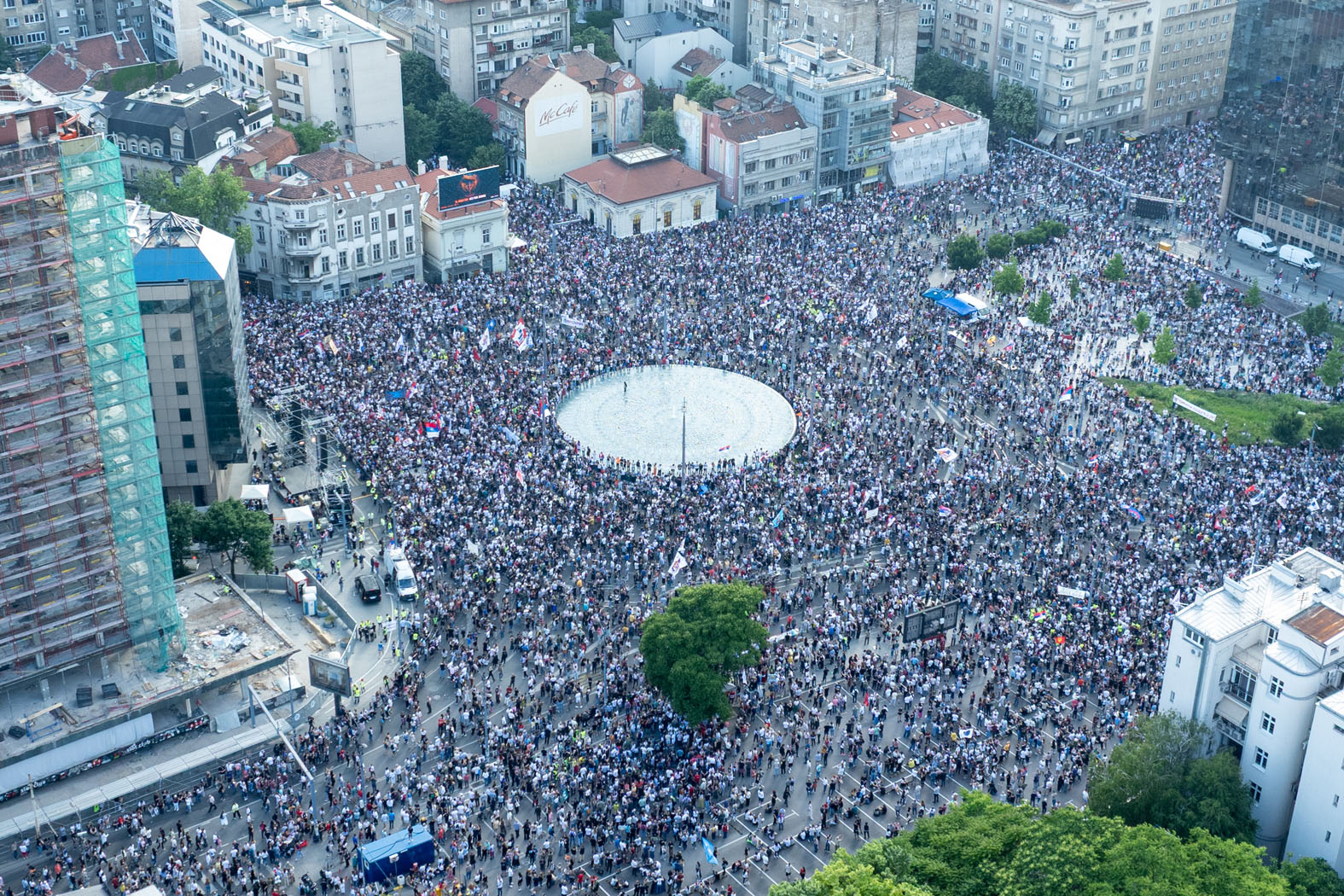 Vučićevi očajnički potezi predmet sprdnje u ruskim medijima: Najveća ulizica u istoriji izjavila ljubav Trampu 1 182